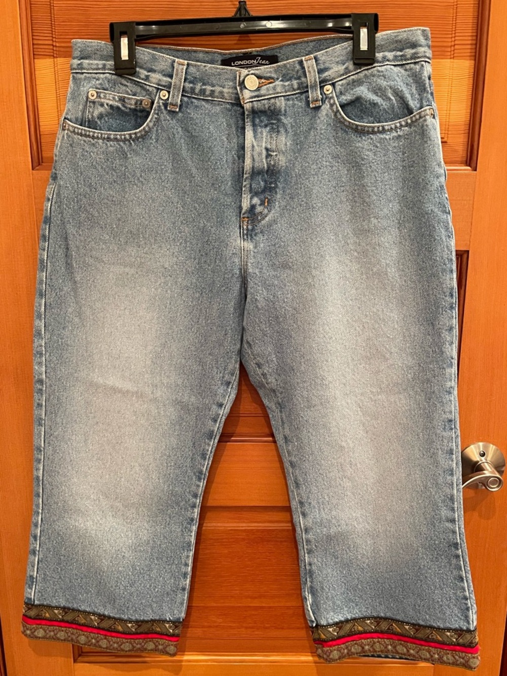 CLOSET CLOSEOUT SALE - Vintage LONDONJEAN Relaxed Jeans